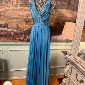 Olga Nightgown Womens Size M Teal Lace Vintage Chemise Maxi 9687 Full Sweep